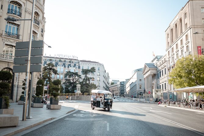 Welcome Tour to Madrid in Private Eco Tuk Tuk - Exploring Madrid’s Historic Landmarks in a Compact Tour
