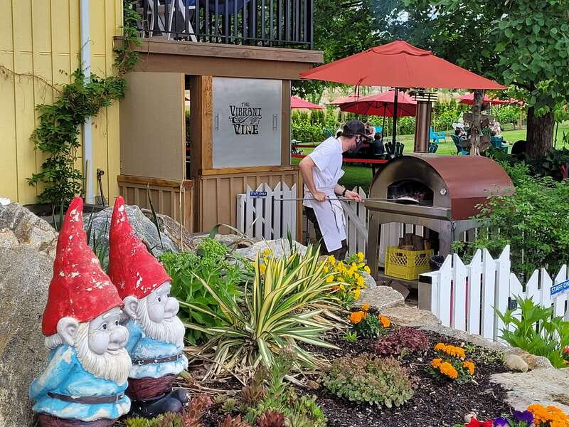 West Kelowna: Afternoon Sightseeing and Wine Tour - Tastings, Presentations, and Wine Storage