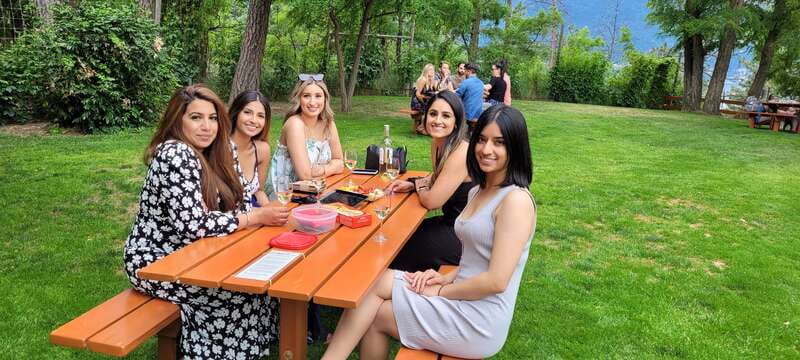 West Kelowna: Afternoon Sightseeing and Wine Tour - Considerations and Practical Tips