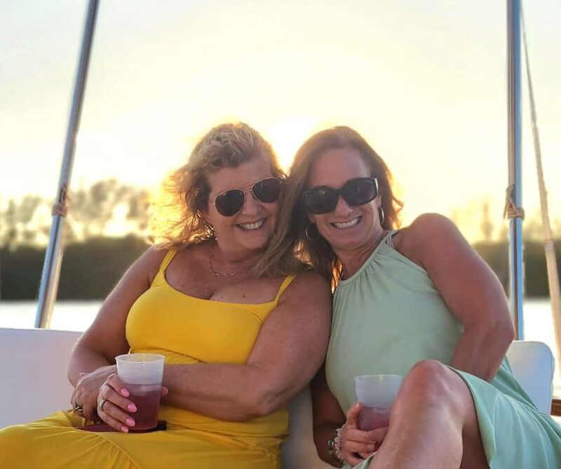 West Palm Beach: Narrated History & Celebrity Boat Tour - Wildlife Watching: Dolphins, Manatees, and Exotic Birds