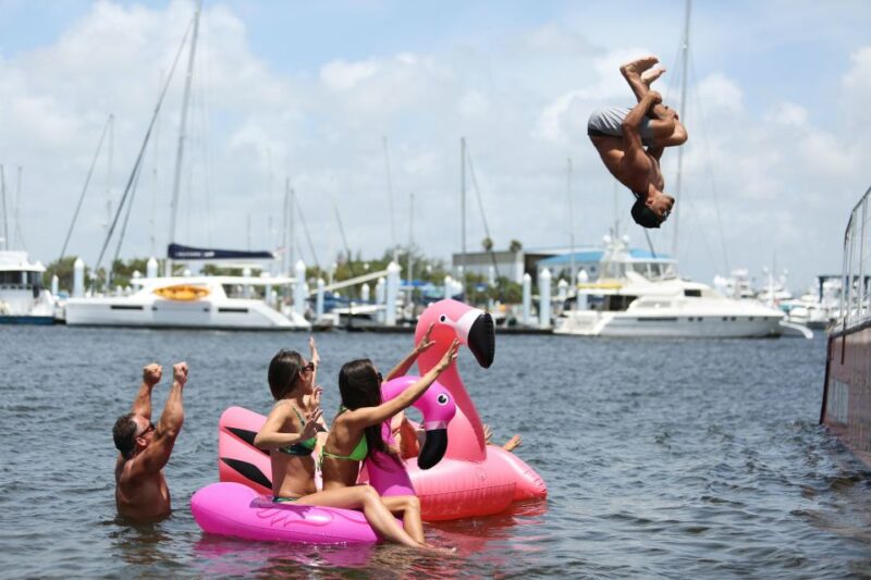 West Palm Beach: Sip & Dip Cruise - Relaxation and Sunbathing on the Catamaran