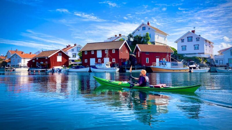 West Sweden: Today's Catch Sea Kayak Tour - Kayaking Experience and Skill Levels
