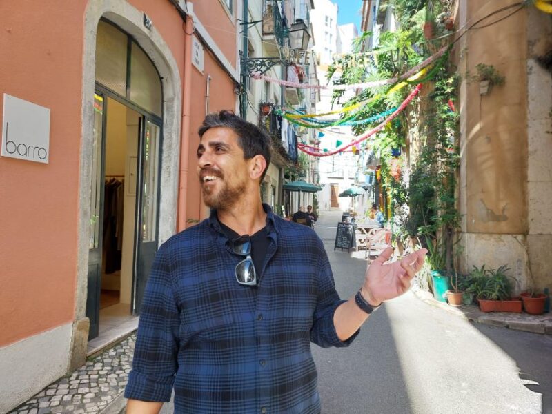 Western Lisbon: Tradition meets change (Walking tour) - Green Street and Its Artistic Vibe