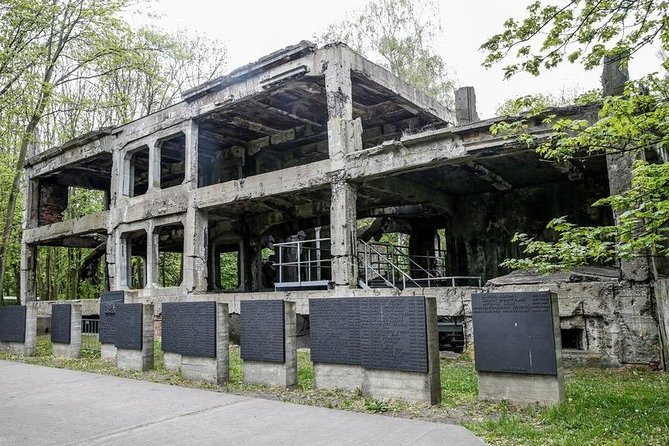 Westerplatte - 2h private trip by luxury car| - Traveling in Style in a Luxury Car