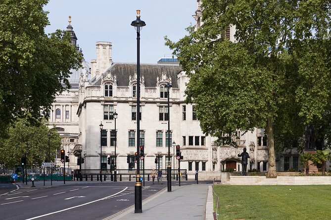 Westminster Famous Sites Self-Guided Audio Walking Tour - Glimpse of Power at 10 Downing Street
