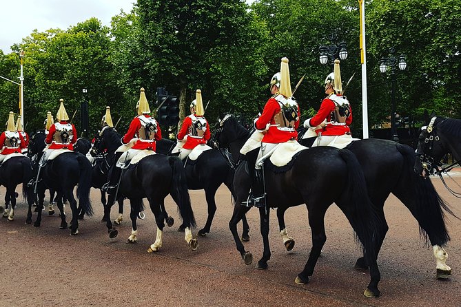 Westminster Walking Tour & Visit The Tower of London - The Iconic Houses of Parliament and Big Ben