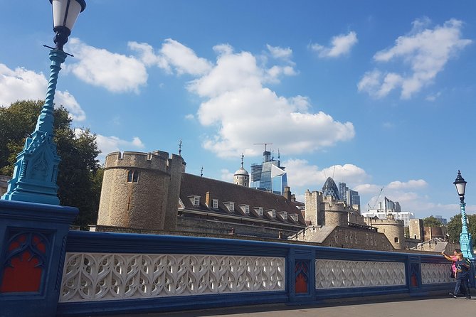 Westminster Walking Tour & Visit The Tower of London - Westminster Abbey: 1000 Years of History