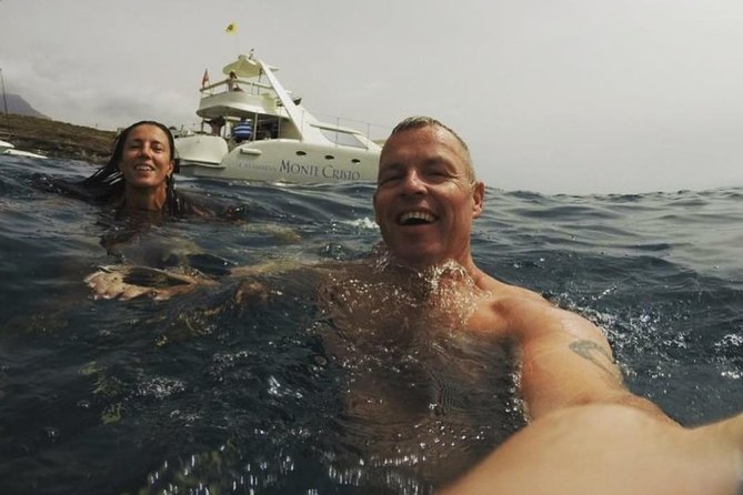 Whale Watching Catamaran Cruise with Transfer, Buffet by MC - Encountering Marine Wildlife: Whales, Dolphins, and More