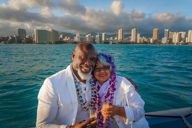 Whale Watching Tour in Waikiki Intimate Adventure on Oahu - Small Group Experience with Just 6 Guests in Waikiki