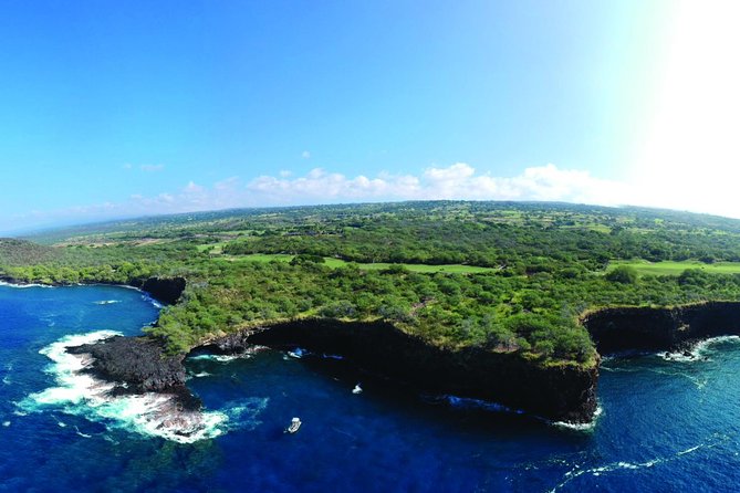 Whale Watching Tour: Whales Guaranteed in Kona Waikoloa - The Powerboat Experience with Hawaii Nautical