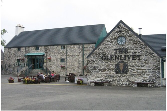 Whisky Tours - Visiting Glenmorangie Distillery in the Highlands