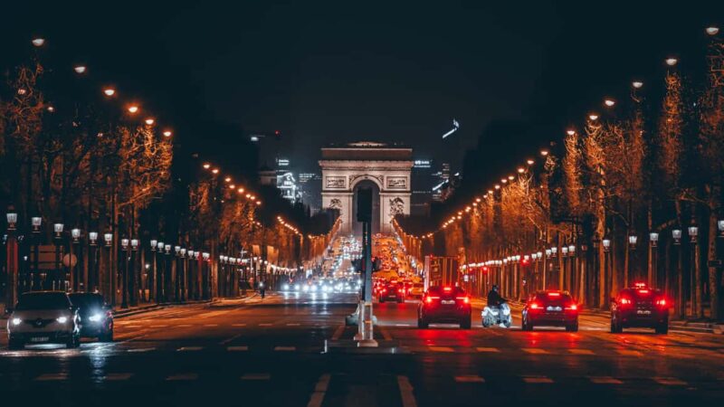 Whispers of Elegance: An Enchanting Parisian Evening - Key Points