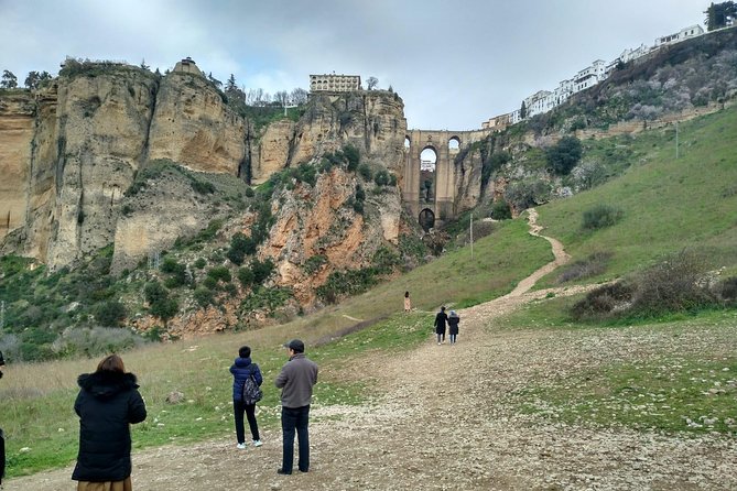 White Villages and Ronda Day Tour from Seville - Logistics: Meeting Points, Transfers, and Timing