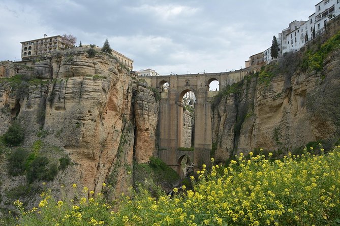 White Villages and Ronda Day Trip from Seville - Lunch and Additional Sightseeing Opportunities