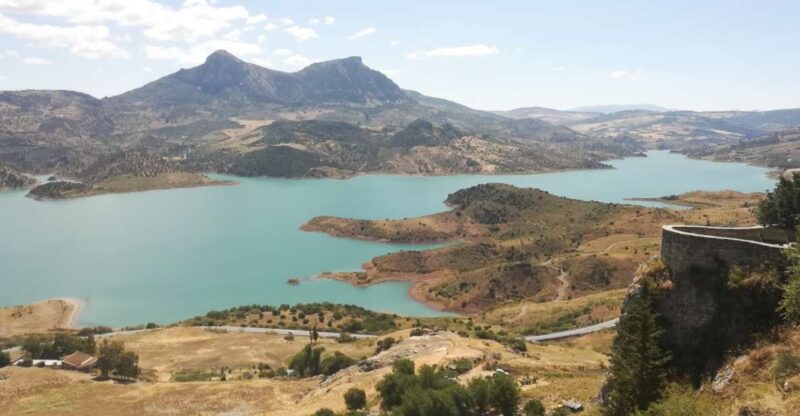 White Villages & Ronda 2-Days Trip & Overnight Stay - Lunch and Free Time in Grazalema