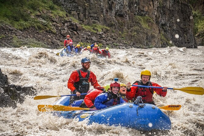 White Water Rafting Day Trip from Hafgrímsstaðir: Grade 4 Rafting on the East Glacial River - Bookings, Cancellation, and Group Size