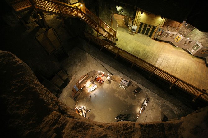 Wieliczka Salt Mine Guided Tour from Krakow with pick-up from Selected Hotels - Cave Temperature and Practical Tips