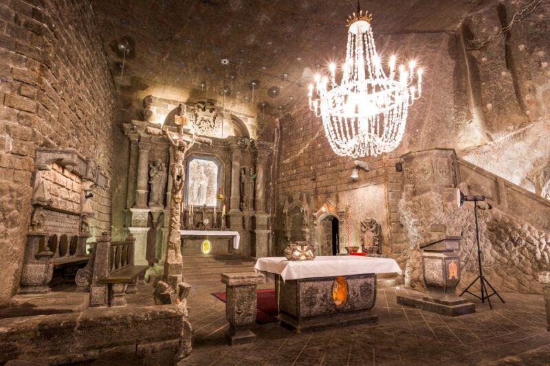 Wieliczka Salt Mine Half-Day Tour from Kraków - Practical Details: Logistics and Group Size