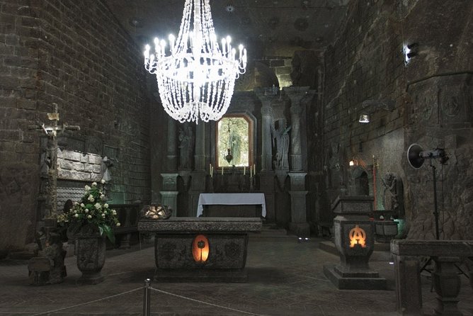 Wieliczka Salt Mine tour - How the Tour Avoids Long Lines and Crowds