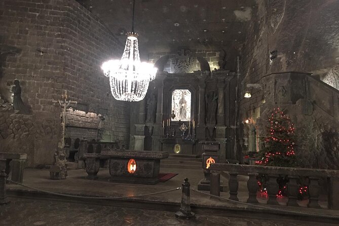 Wieliczka Salt Mine Tour from Krakow - Physical Demands and Tour Accessibility