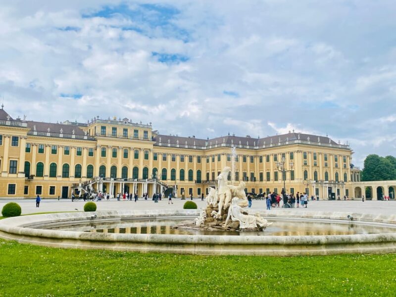 Wien: Vienna Schönbrunn Palace UNESCO World Heritage Site - Accessibility and Practical Tips