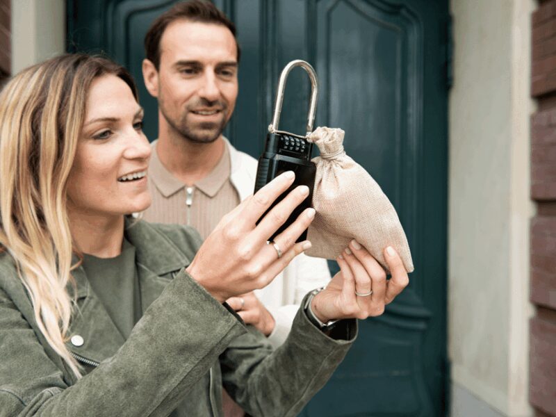 Wiesbaden Center: Krimi-Rätsel-Tour - Booking Flexibility and Cancellation Policy