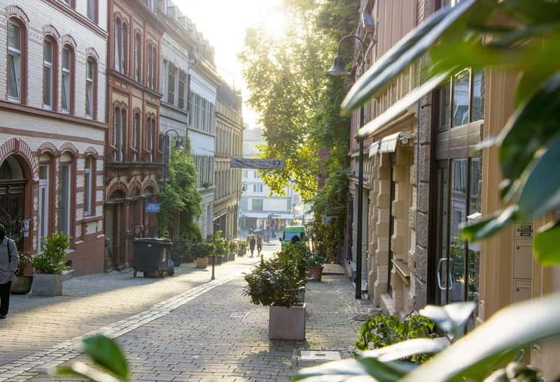 Wiesbaden: Culinary city tour through the Bergkirchenviertel - Key Points