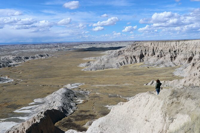 Wildlife Biologists Field Expedition: The Badlands Uncovered - Exploring Buffalo Gap National Grassland and Agate Fields