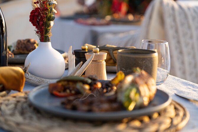 Wildlife Safari with Snowshoe & Winter Camp Dinner Experience - Discover the Wildlife Safari with Snowshoe & Winter Camp Dinner in Jackson Hole