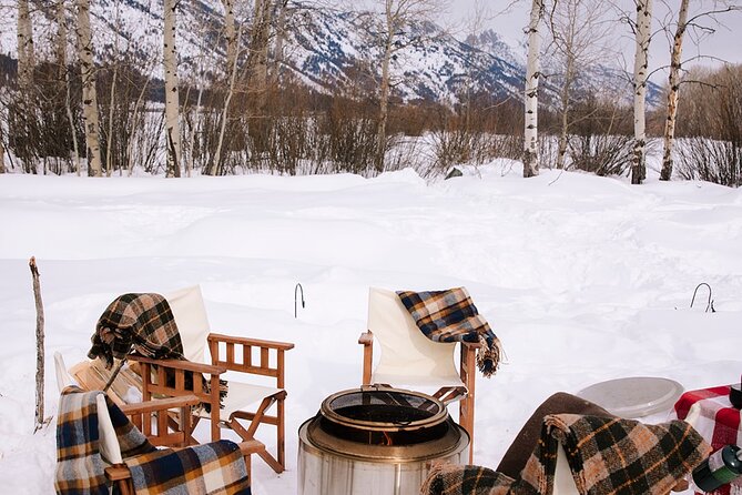 Wildlife Safari with Snowshoe & Winter Camp Dinner Experience - Why Choose This Tour in Jackson Hole?