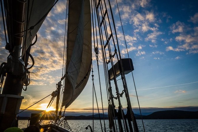 Windjammer Classic Sunset Sail from Camden, Maine - Key Points