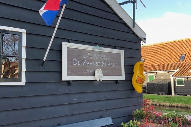 Windmill village Zaanse Schans guided tour Amsterdam region - Cheese Tasting at Catharina Hoeve Cheese Farm