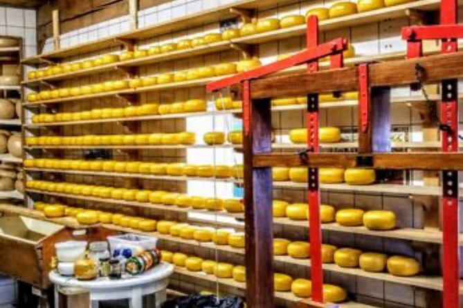 Windmills Country side tour Zaanse Schans Cheesefactory-Volendam - Discover Volendam’s Historic Charm