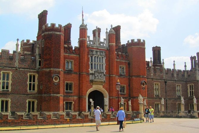 Windsor Castle and Hampton Court Private Car with Driver Guide - Frequently Asked Questions