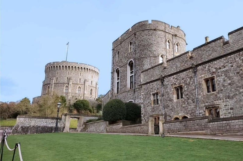 Windsor Castle and Tower of London Tour with Entry Tickets - Key Points