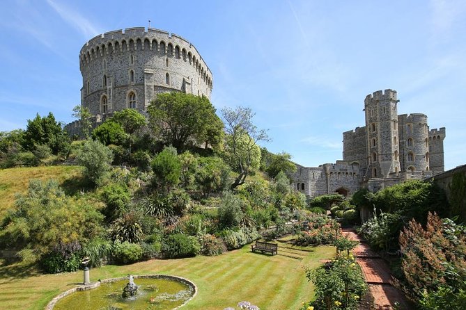Windsor Castle Private Tour in Executive Vehicle With Admission - Runnymede: The Birthplace of Modern Democracy