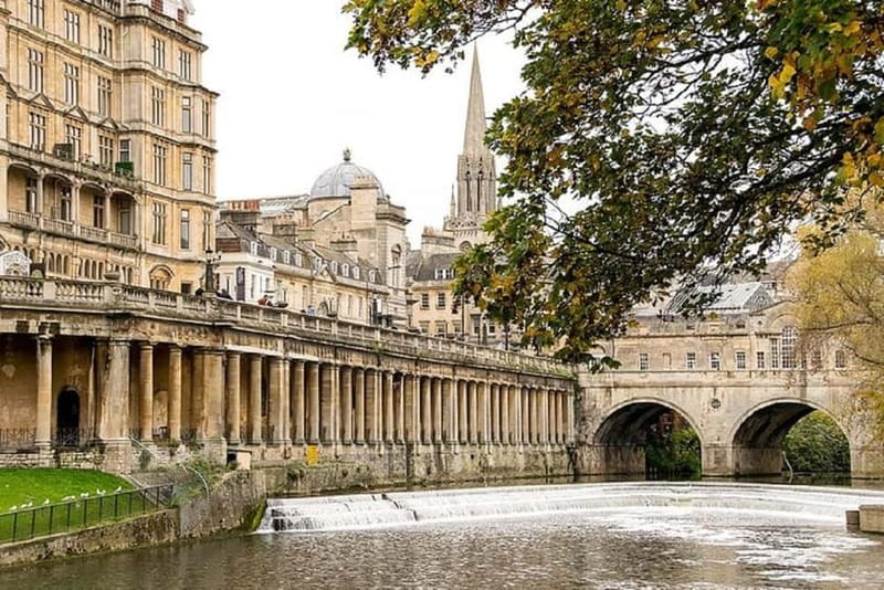 Windsor Castle, Stonehenge and Bath Tour Private - Uncover the Secrets of Stonehenge’s Origins