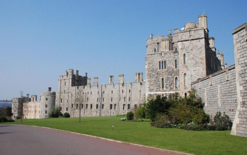 Windsor Oxford Cotswold Private Tour including Admissions - Discover Windsor Castle, the Largest Occupied Castle in the World