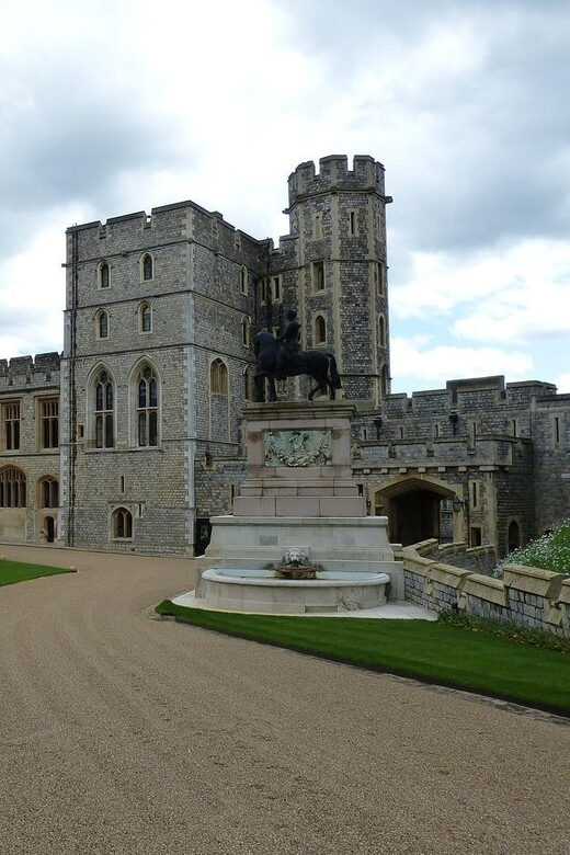 Windsor, Stonehenge Winchester Private Tour includes entry - Visiting the Enigmatic Stonehenge on Salisbury Plain