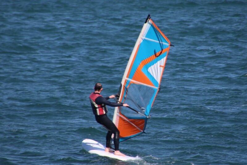 Windsurf class on Valencia beach - Physical Requirements and Suitability