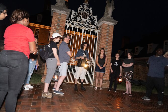 Windy City Ghosts: Hauntings of Chicago Walking Tour - Exploring Oz Park’s Shadows and Legend
