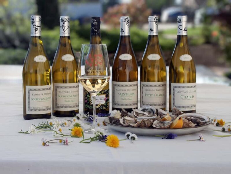 Wine and oyster tasting at Chablis - Accessibility and Group Size