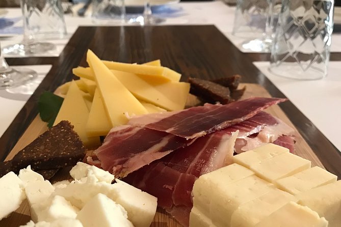 Wine Lovers tour from Hvar - Vrboska and the Cari Family’s Vineyard Journey