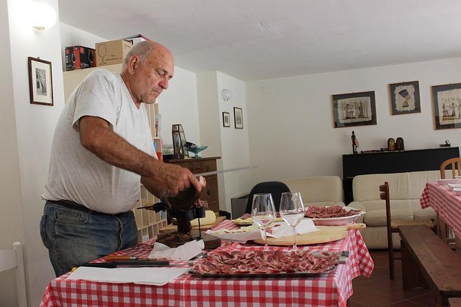 Wine & Oil Tasting Experience - Explore a Family-Run Vineyard Near Castiglion Fiorentino