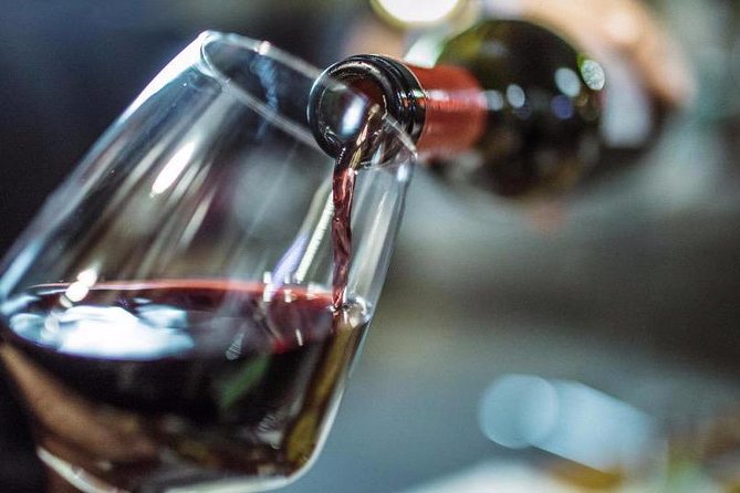 Wine on water in Florence: a private boat tour with aperitif - Group Size, Booking, and Availability