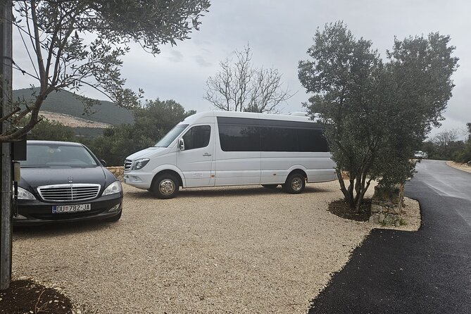 Wine & Oysters & AUTHENTIC boat tour with GOURMET LUNCH in price - Discovering the Peljesac Peninsulas Charm