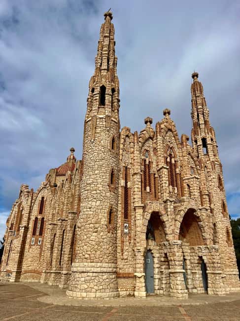 Wine Route with 3 Tastings & Castillo La Mola: Small Group - How This Tour Compares to Similar Options