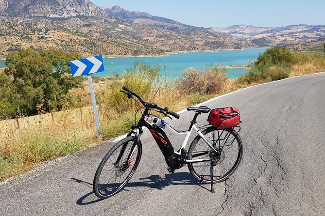 Wine, Tapas & Lake Zahara by e-bike incl Ronda pickup (full day) - Scenic Rides on Low-Traffic Back Roads