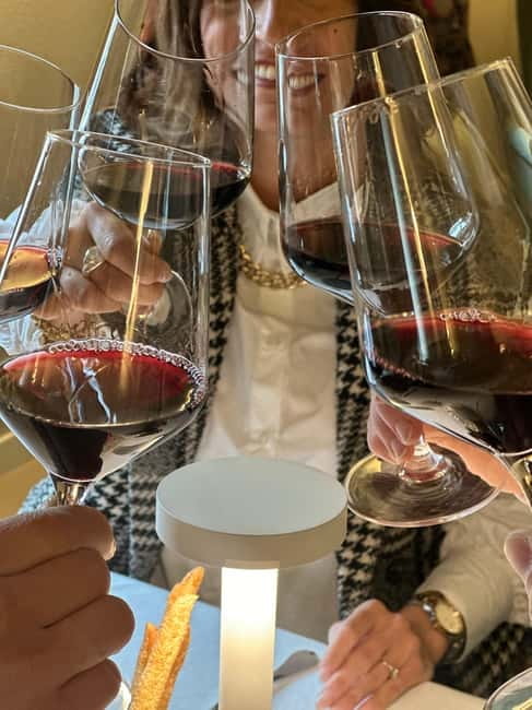 Wine tasting between Monferrato and Langhe - Outside and Inside: The Vineyard Walk and Historic Farmhouse