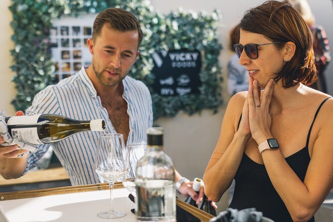 Wine Tasting Experience with a Professional Sommelier in Valencia City Center - Exquisite Wine Tasting Experience Led by a Michelin-Recognized Sommelier in Valencia